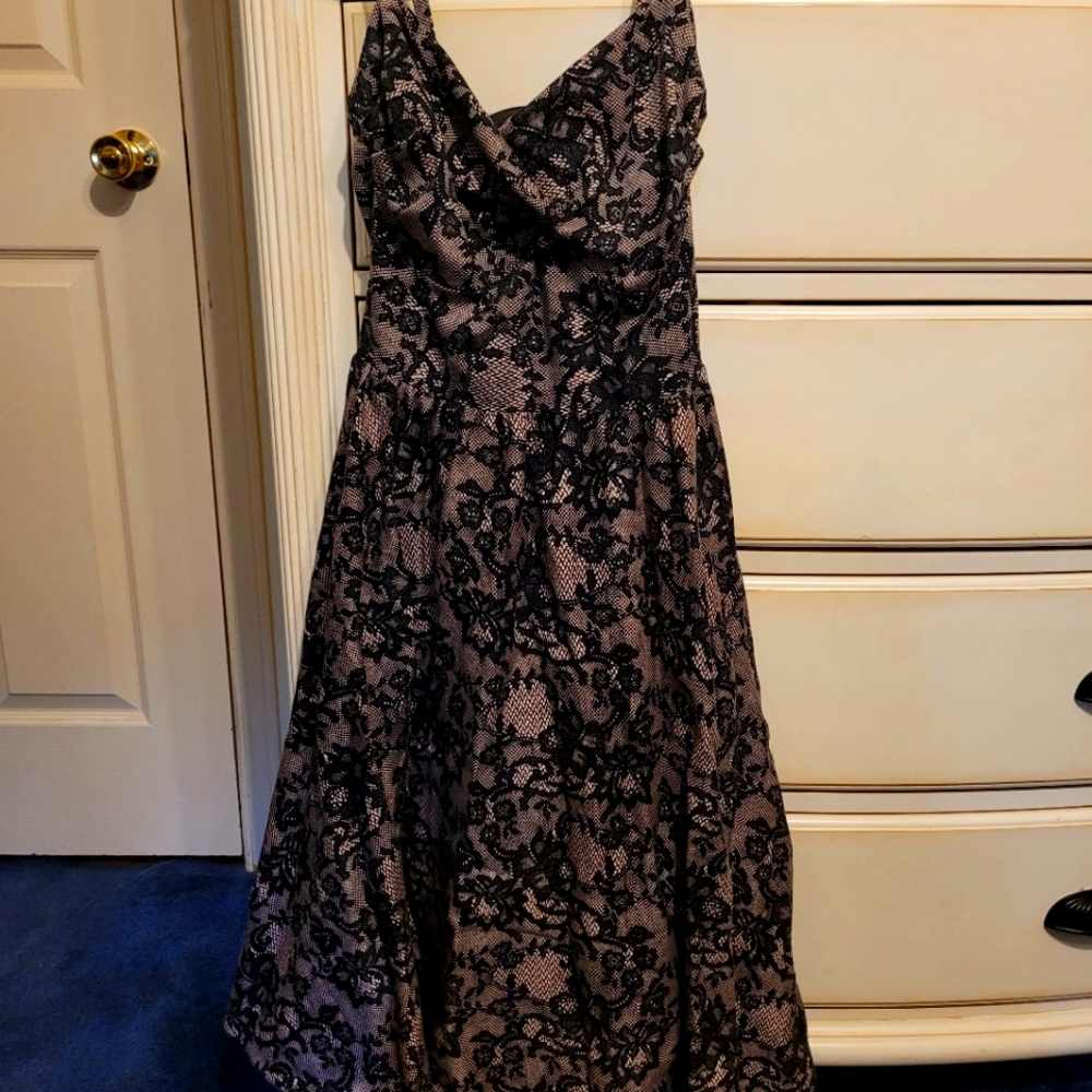 Stop Staring! Ellen Tracy Dress